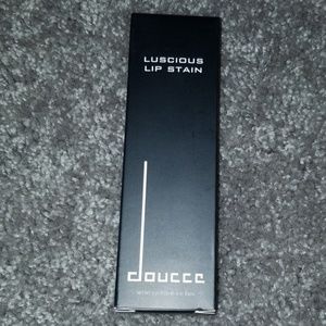 Doucce luscious lip stain